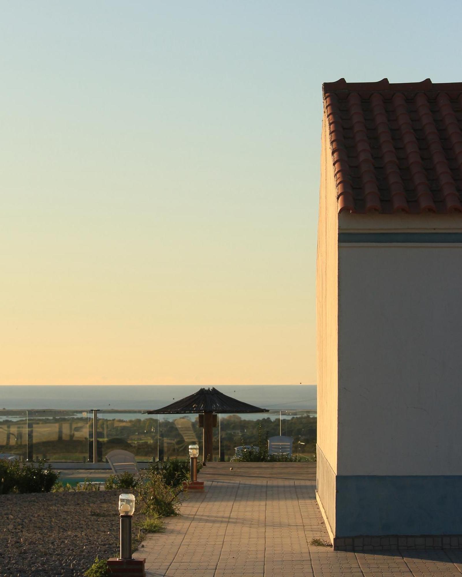 Monte Sardinha Guest House Santiago do Cacem Ngoại thất bức ảnh